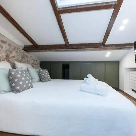 New - Luxury House Near The 3bdr-3bth Lejlighed *